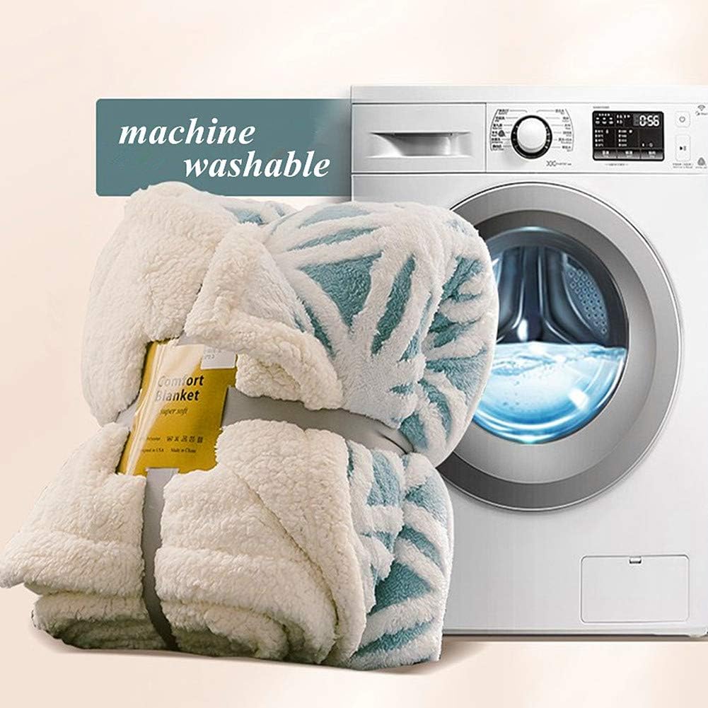 UKELER Green Flannel Sherpa Throws 60'' x 50'' New Blanket Ultra Plush Lightweight Throw Blanket Luxury Soft Warm Fuzzy Blanket Throws for Bed/Couch/Sofa/Office/Camping