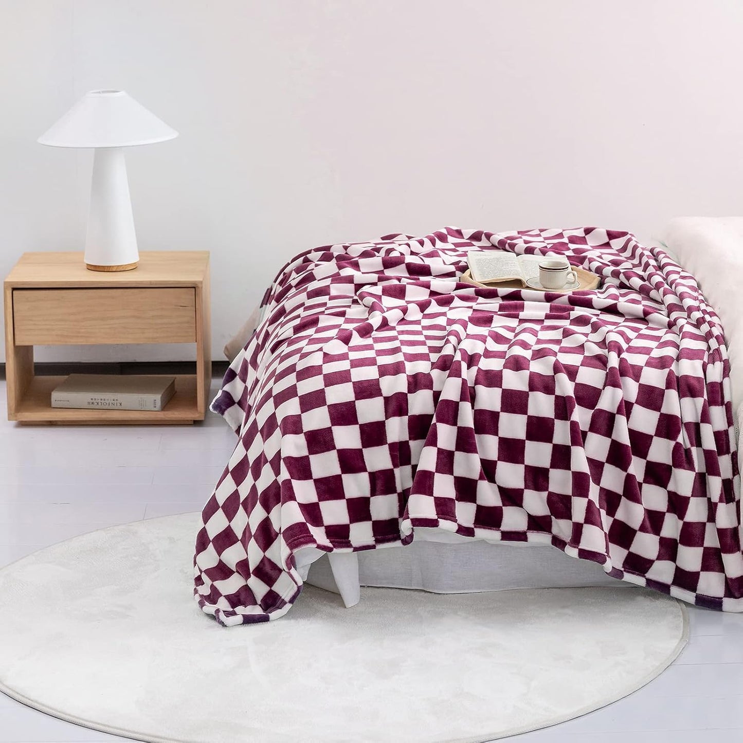LOMAO Throw Blankets Flannel Blanket with Checkerboard Grid Pattern Soft Throw Blanket for Couch, Bed, Sofa Luxurious Warm and Cozy for All Seasons (Burgundy, 50"x60")