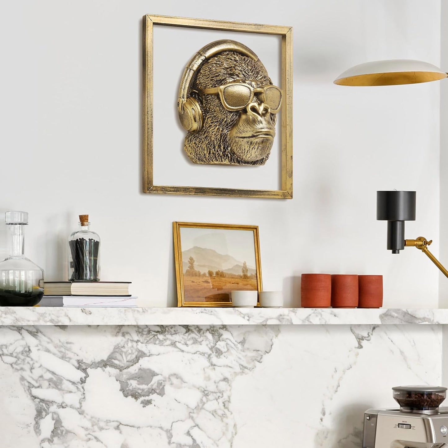 Animal Heads Wall Decor (Includes Metal Frame) Resin Animals Sculptures Head Wall Hanging Decoration Gold vintage Wall Sculpture for Living Room Bedroom Office (Gorilla)