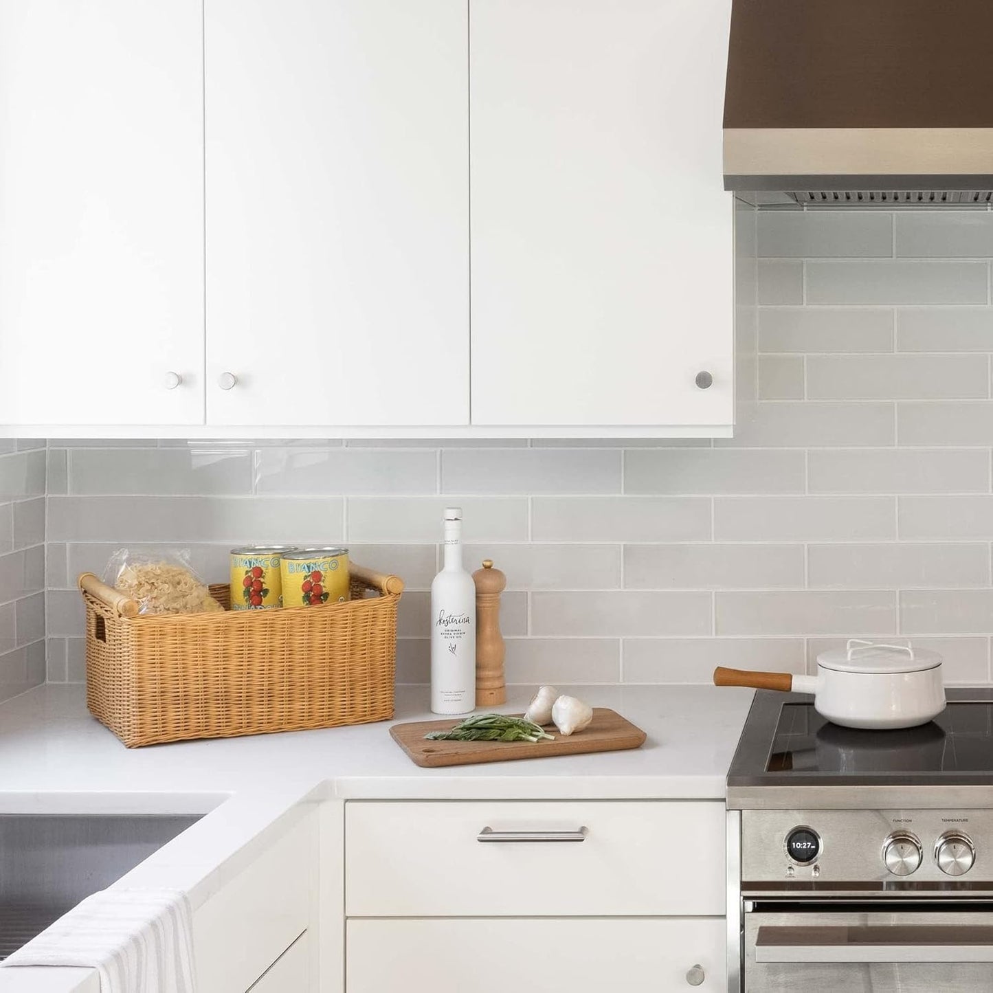 The Basket Lady Pole Handle Wicker Storage Basket, Medium, 16 in L x 12 in W x 8.25 in H, Sandstone