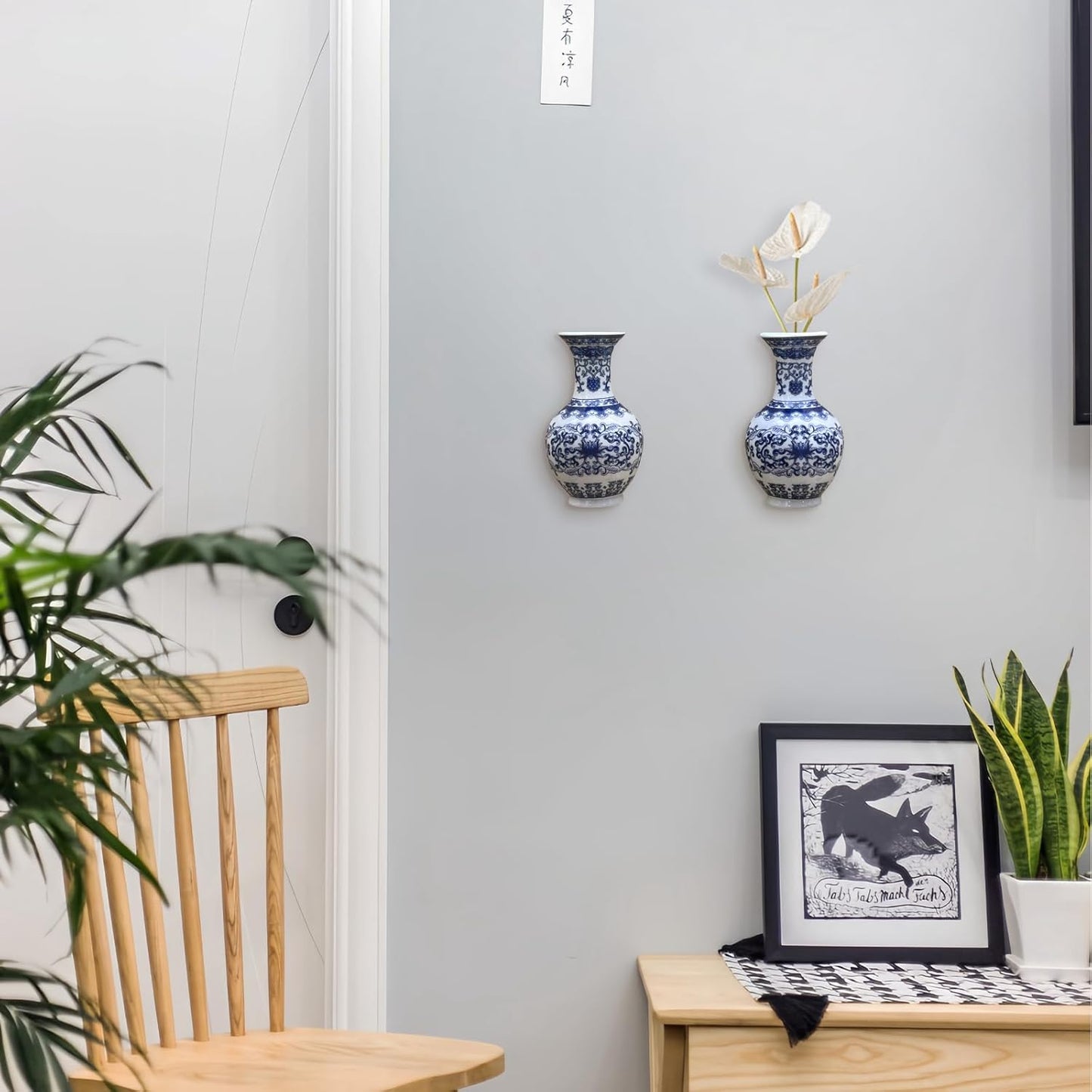 Set of Two Blue and White Porcelain Wall Vases for Flowers – Handmade Chinoiserie Ceramic Wall Mounted Flower Vase, Decorative Hanging Vases for Living Room, Bookshelf & Indoor Décor