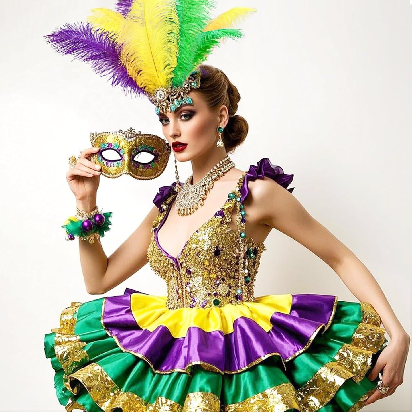 THARAHT Light Yellow Ostrich Feathers 24pcs Natural Bulk 8-10Inch 20cm-25cm for Wedding Party Centerpieces Easter Gatsbi and Home Decoration Feathers