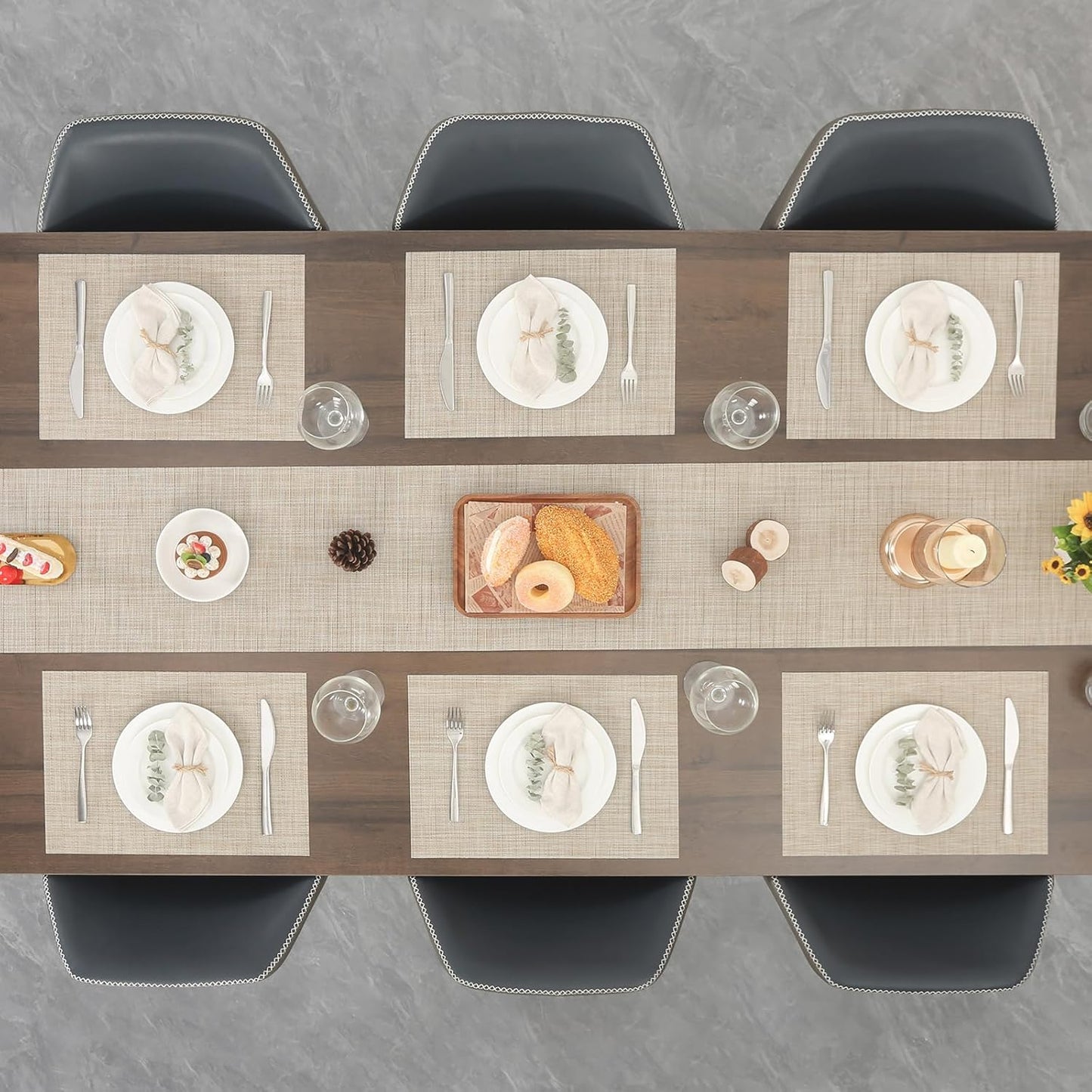 Myir JUN Placemats Set of 8, Vinyl Woven Placemats Place Mats Indoor Set of 8 Washable Table Mats Non-Slip Place mats for Dining Table (Beige, Set of 8)