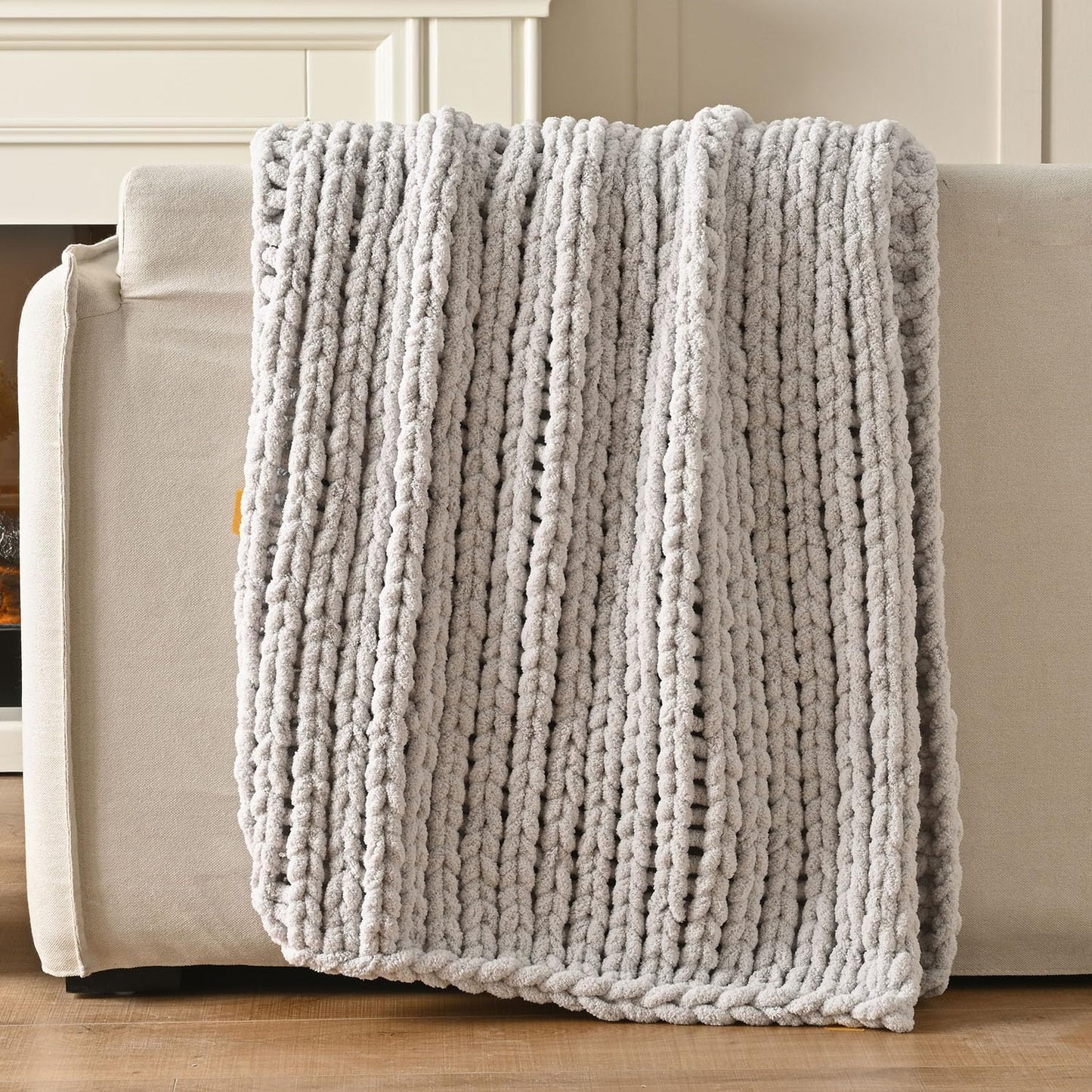 Esterra Chunky Knit Blanket Throw 50"x60", 100% Hand Knitted Chenille Throw Blanket, Cozy Soft Thick Cable Knit Throw Large Rope Knot Crochet Throw Blanket for Sofa Couch Bed, Light Gray