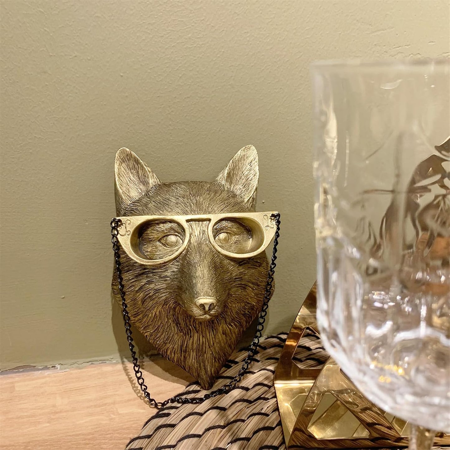 GUASDIE Animal Heads Wall Decor, Faux Deer Head Mount, Animal Sculptures Wall Decor, Resin Animal Head Wall Hanging Decoration for Living Room Bedroom Kitchen Gift,Fox