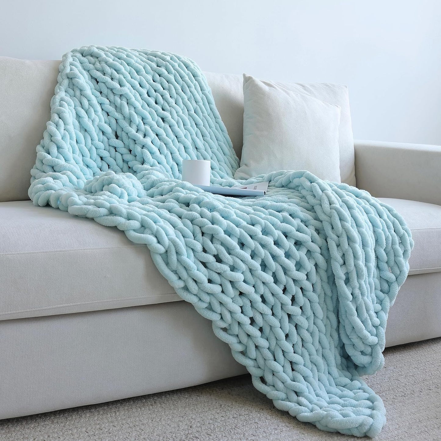 Maetoow Chenille Chunky Knit Blanket Throw (40×50 Inch), Handmade Warm & Cozy Blanket Couch, Bed, Home Decor, Soft Breathable Fleece Banket, Christmas Thick and Giant Yarn Throws, Baby Blue