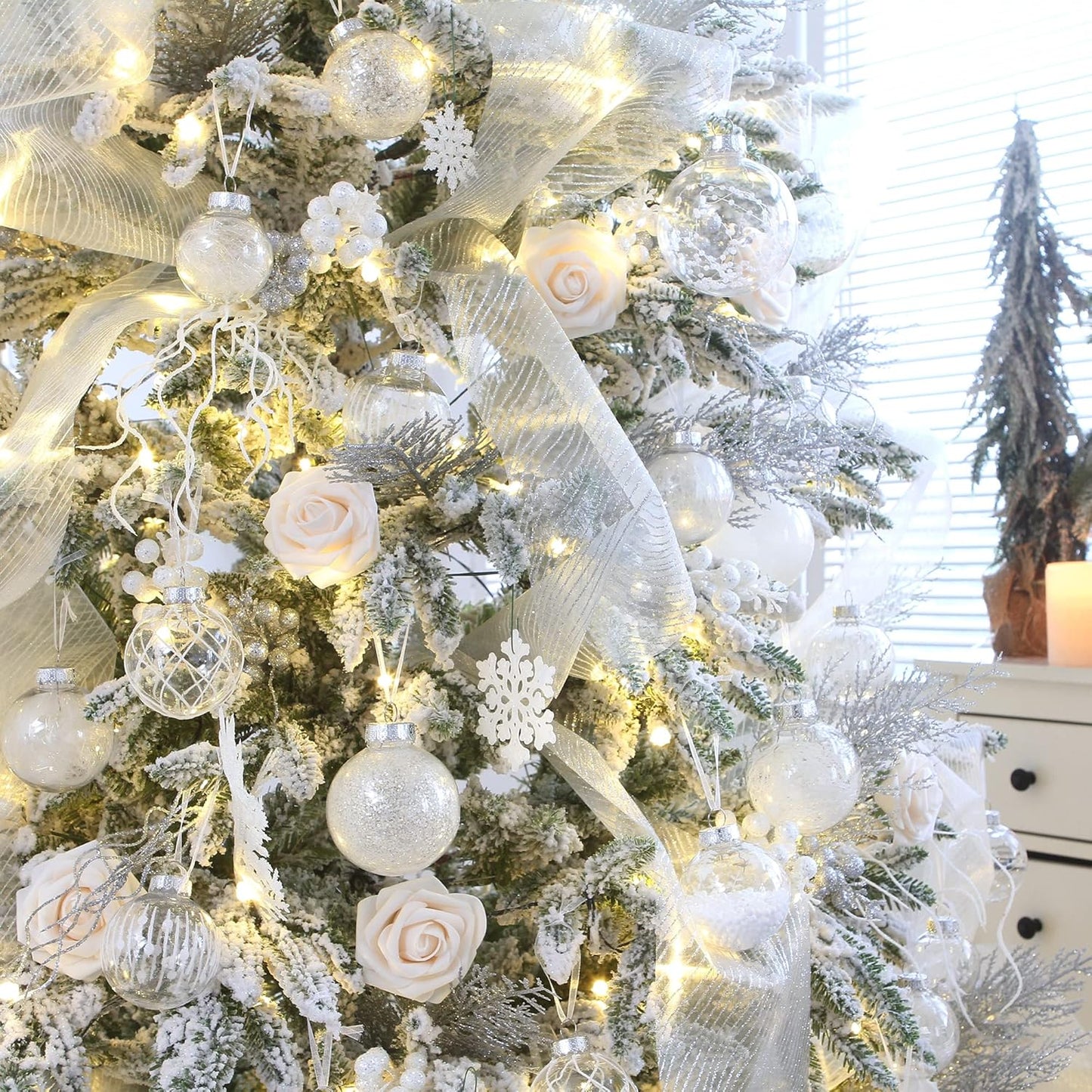 Sea Team Shatterproof Clear Plastic Christmas Ball Ornaments Decorative Xmas Balls Baubles Set with Stuffed Delicate Decorations (100mm/3.94''/16-Pack, White)