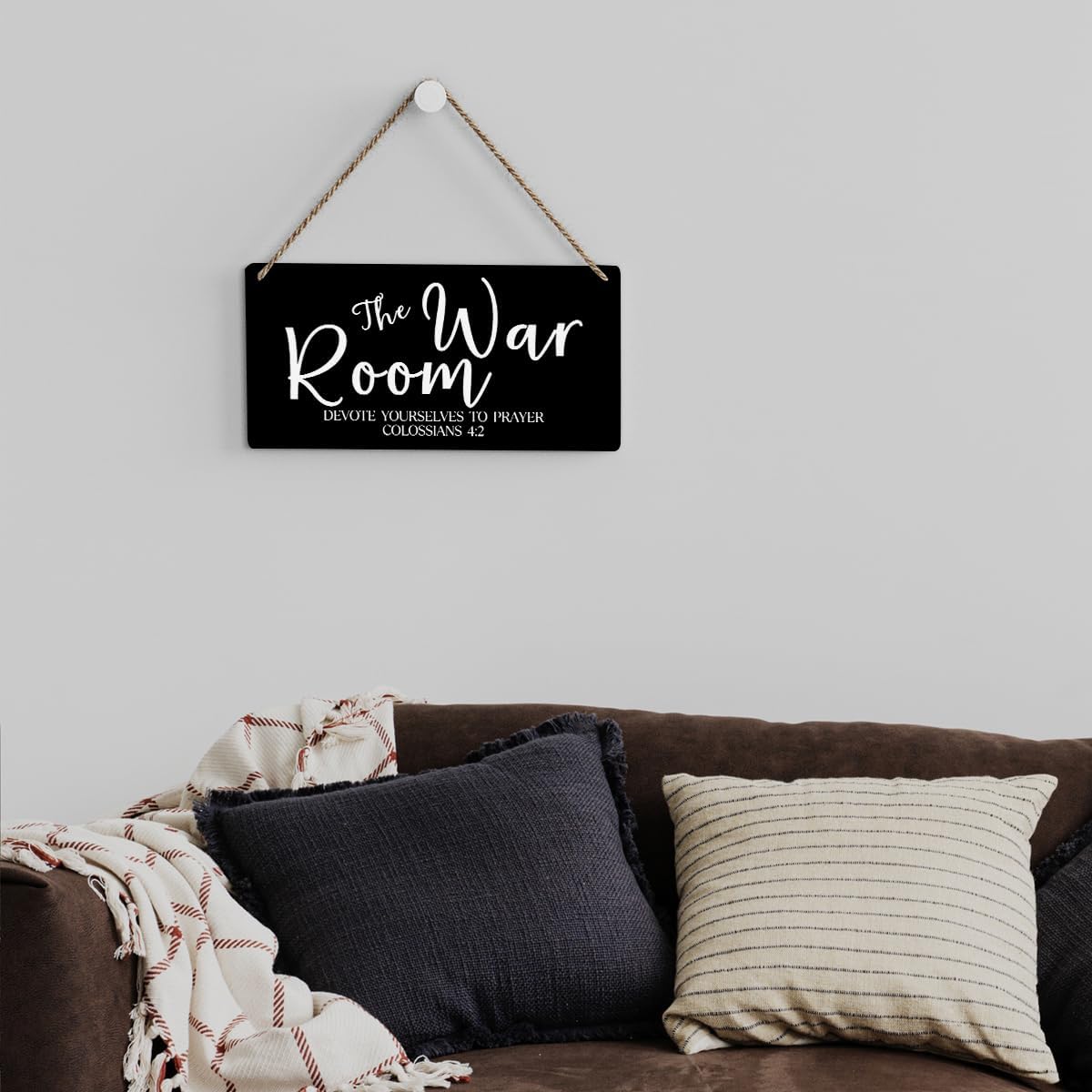 Black Decor Rustic War Room Decor Christian Bible Verse Wood Decoration Sign Regalos Cristianos Para Mujer Scripture Printed Wood Sign Wall Art Religious Gifts Faith Based Gifts