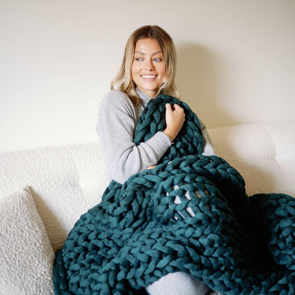 Nuzzie Chunky Knit Weighted Blanket - Breathable, Cooling, Hand Made Knit Throw Blanket for Sleep - Machine Washable, Stylish Decor Design (Forest Green, Queen | 28lbs | 80"x80")