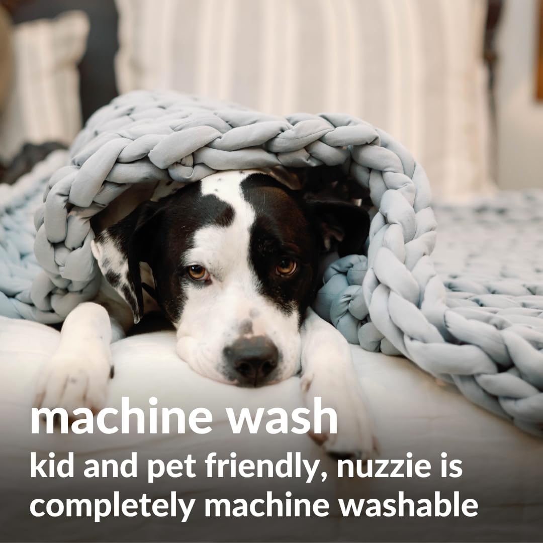 Nuzzie Chunky Knit Weighted Blanket - Breathable, Cooling, Hand Made Knit Throw Blanket for Sleep for Relaxation - Machine Washable, Stylish Design(Light Grey, Throw | 12lbs | 44"x60")