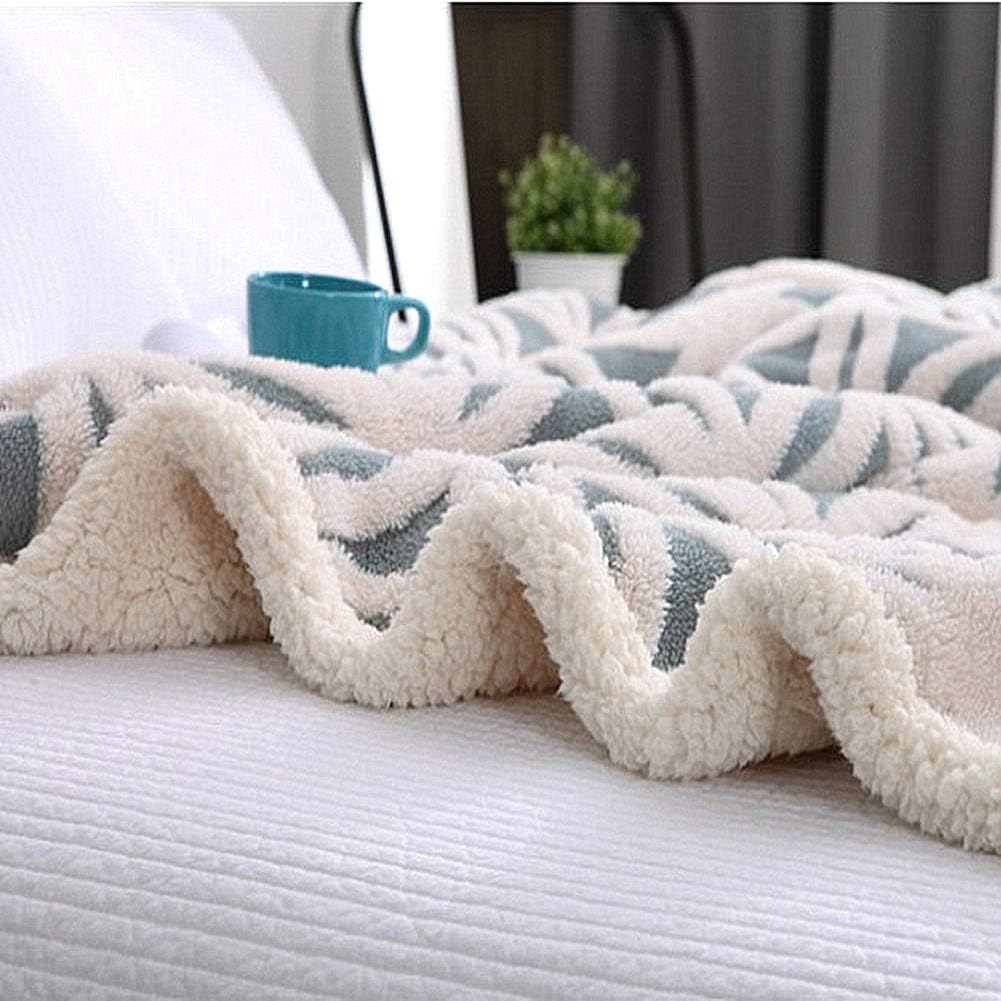 UKELER Green Flannel Sherpa Throws 60'' x 50'' New Blanket Ultra Plush Lightweight Throw Blanket Luxury Soft Warm Fuzzy Blanket Throws for Bed/Couch/Sofa/Office/Camping