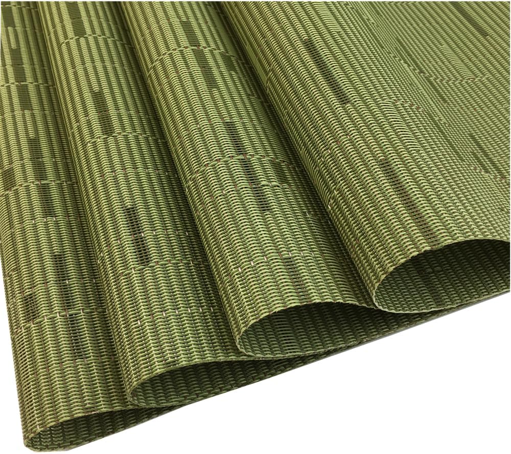 WAZAIGUR Placemats Set of 4 for Dining Table Heat-Resistant Washable Place Mats Woven Vinyl Kitchen Table Mats Easy to Clean,Green