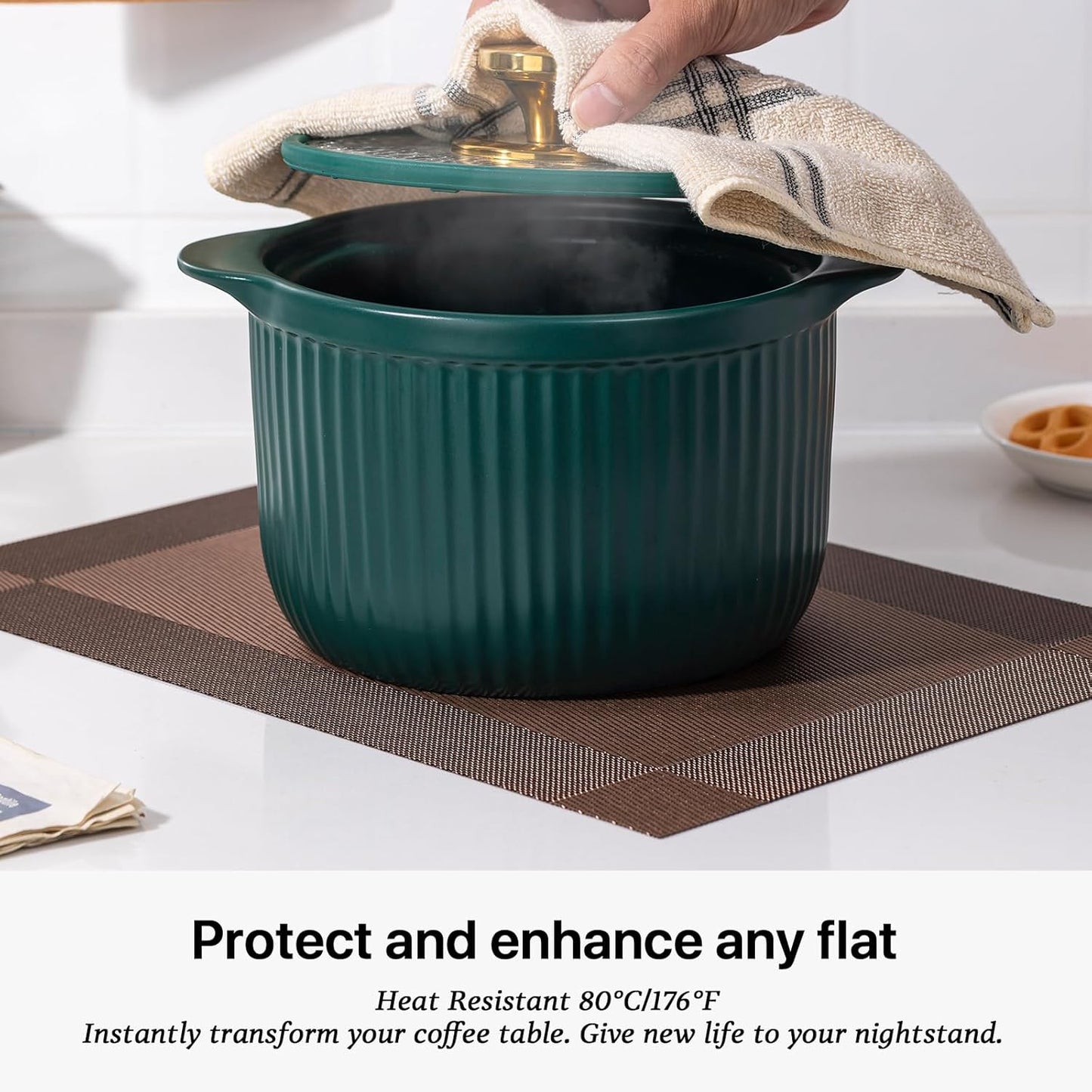 LEXMORE Placemats Set of 6 Vinyl/Plastic Woven Place Mats for Kitchen Table Indoor/Outdoor Washable Placemat Wipeable Dining Table Mats(Brown Cube)