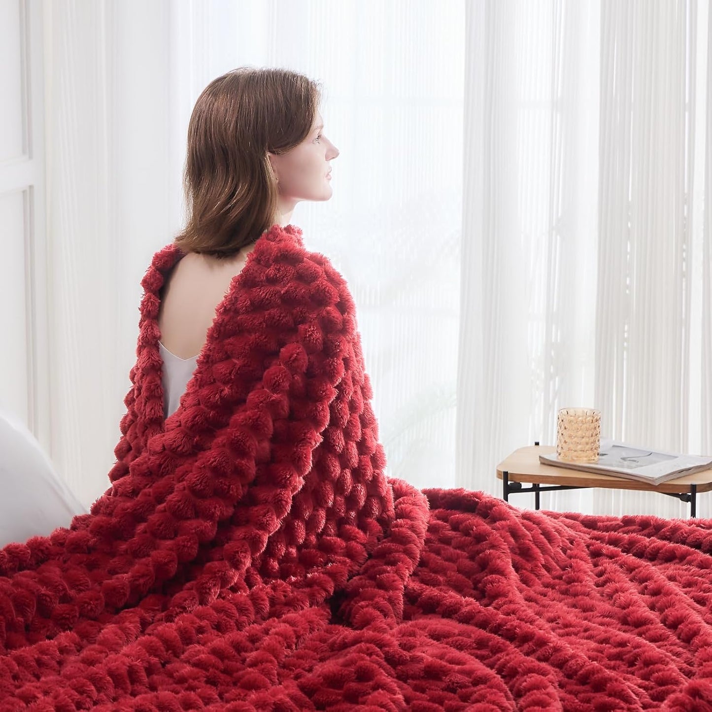 NEWCOSPLAY Super Soft King Blanket Red Premium Silky Flannel Fleece 3D Clouds Stylish Jacquard Lightweight Bed Blanket All Season Use 350GSM (Red, King(90"x110"))