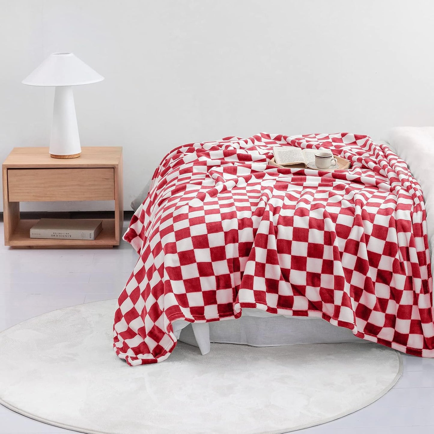 LOMAO Throw Blankets Flannel Blanket with Checkerboard Grid Pattern Soft Throw Blanket for Couch, Bed, Sofa Luxurious Warm and Cozy for All Seasons (Red, 60"x80")