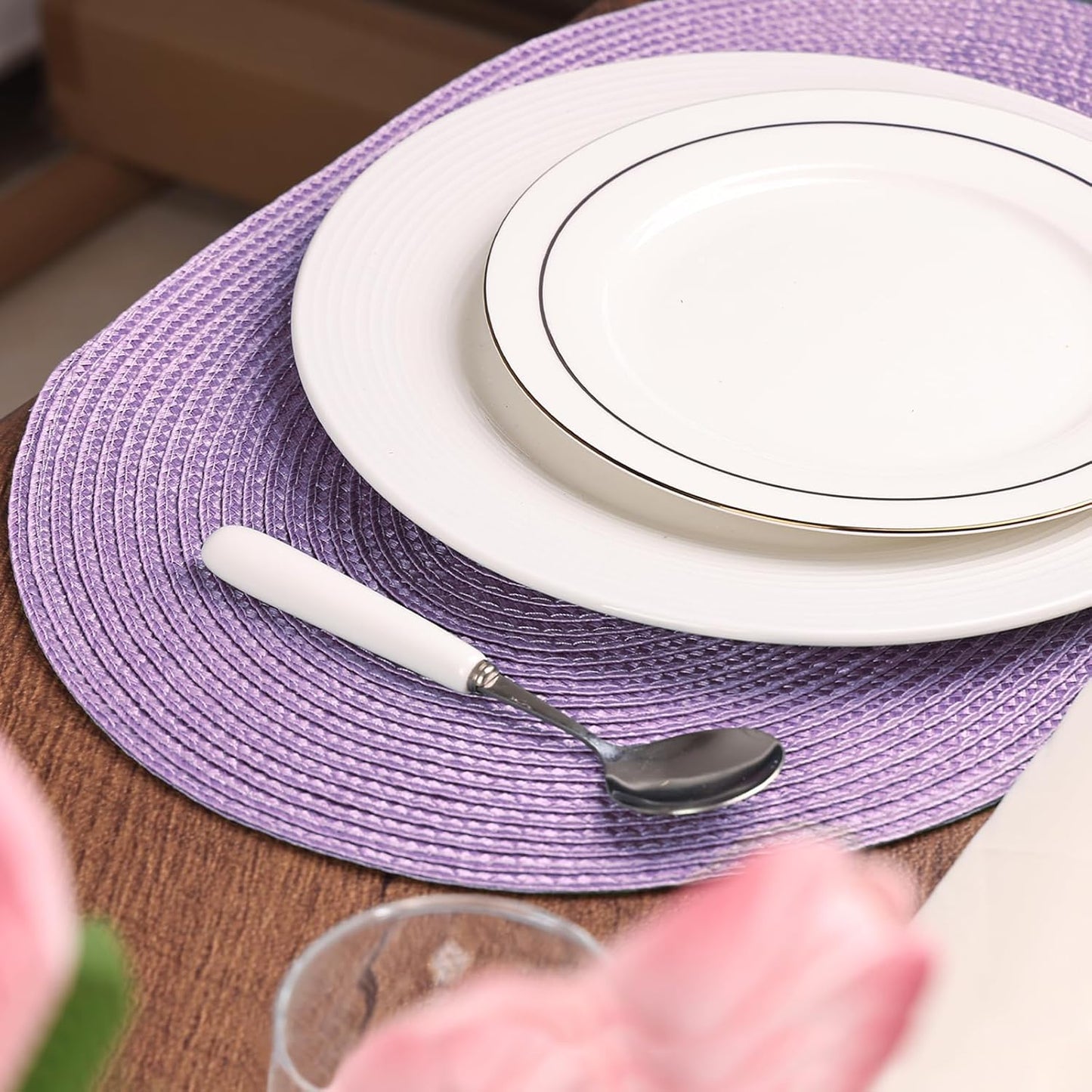 AHHFSMEI Placemats Set of 6 for Dining Table Washable Woven Vinyl Non-Slip 18x12 inches Placemat Heat-Resistant Durable Table Mats for Dining Table Easy to Clean(Lavender Purple)
