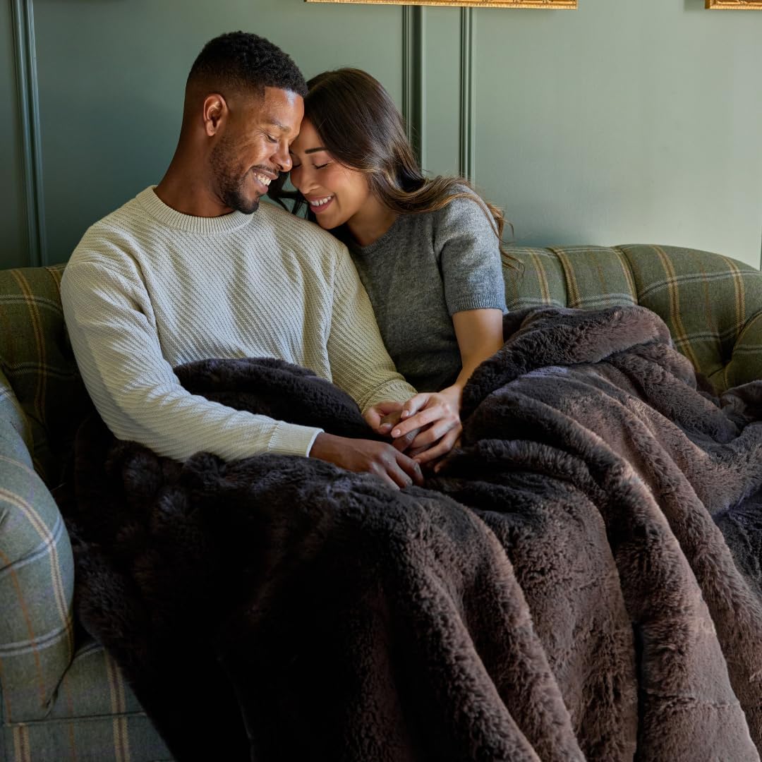 Nuzzie SnuggleLuxe Blanket - Mocha (50"x60")