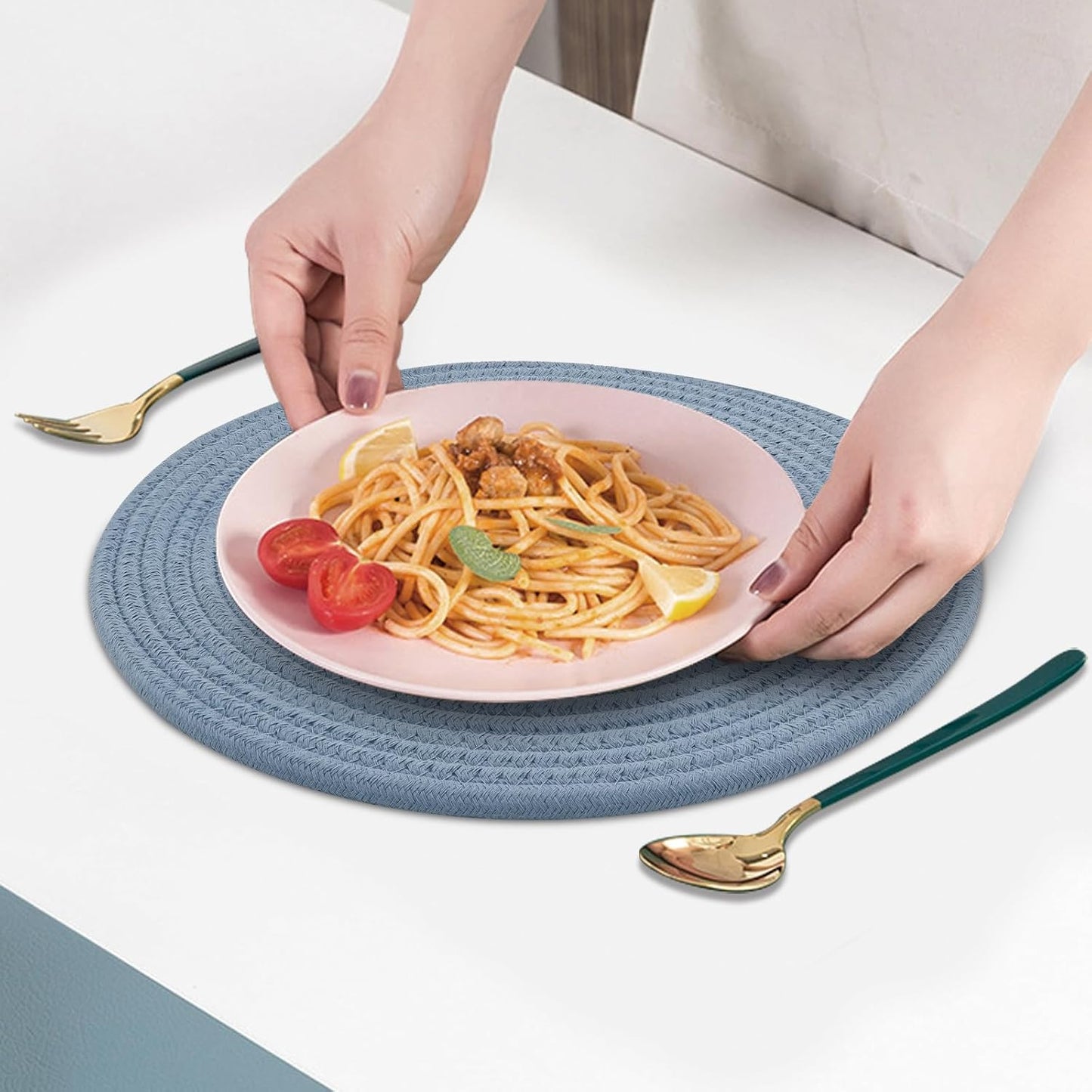 Round Placemats Set of 6, Cotton Rope Woven Table Mats, Hot Pads for Kitchen, Non Slip Heat Resistant Place Mats, 13 Inches Braided Placemat for Farmhouse Decor and Kitchen Table Decor (Blue)