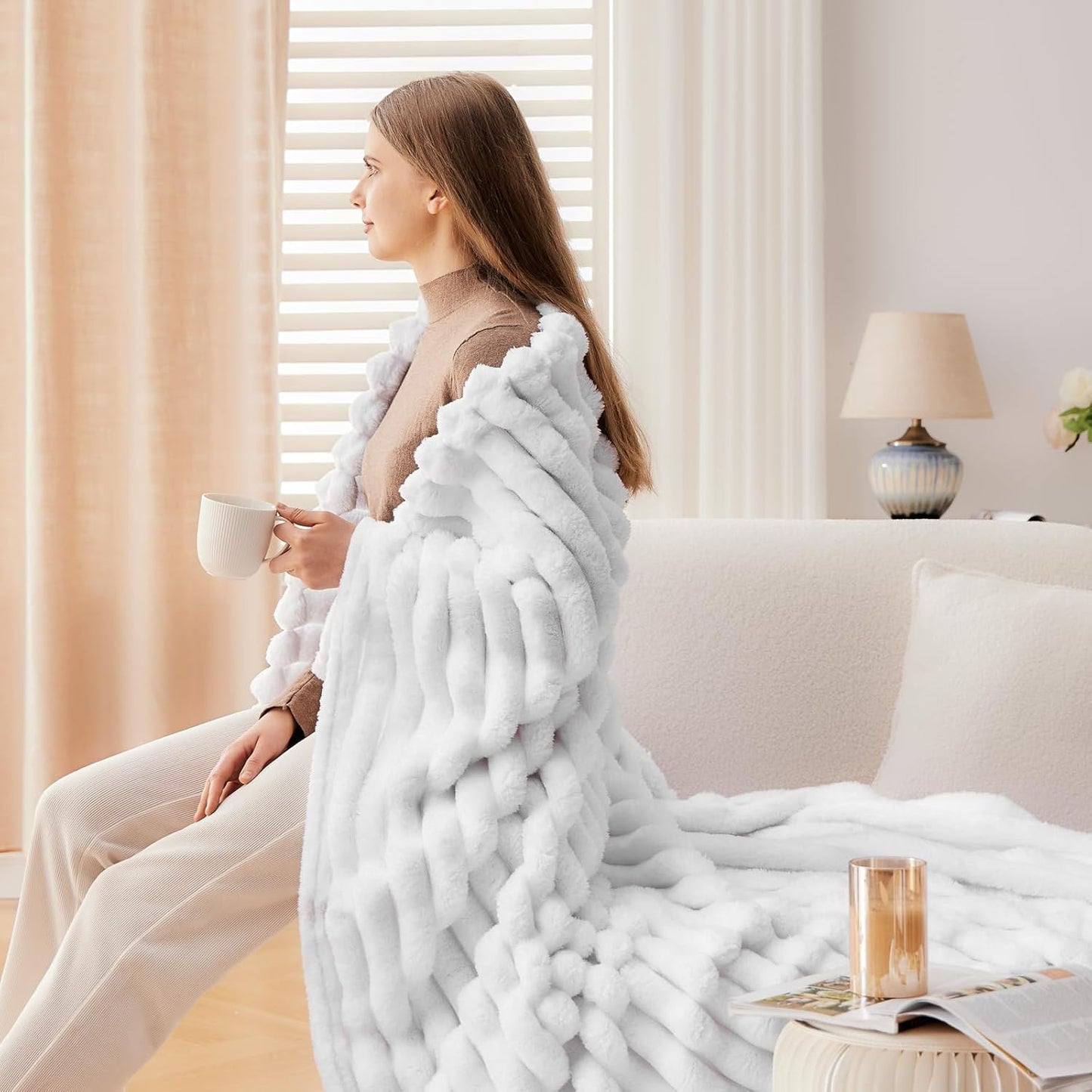 NEWCOSPLAY Super Soft Queen Blanket White Premium Silky Flannel Fleece 3D Ribbed Jacquard Lightweight Bed Blanket All Season Use (White Ribbed, Queen(90"x90"))
