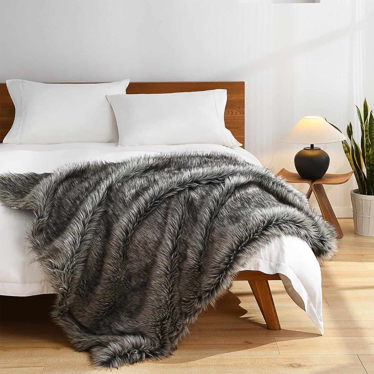 HORIMOTE HOME Luxury Plush Faux Fur Throw Blanket, Long Pile Grey with Black Tipped Blanket, Super Warm, Fuzzy, Elegant, Fluffy Decoration Blanket for Couch, Armchair, Sofa and Bed, 60''x 80''
