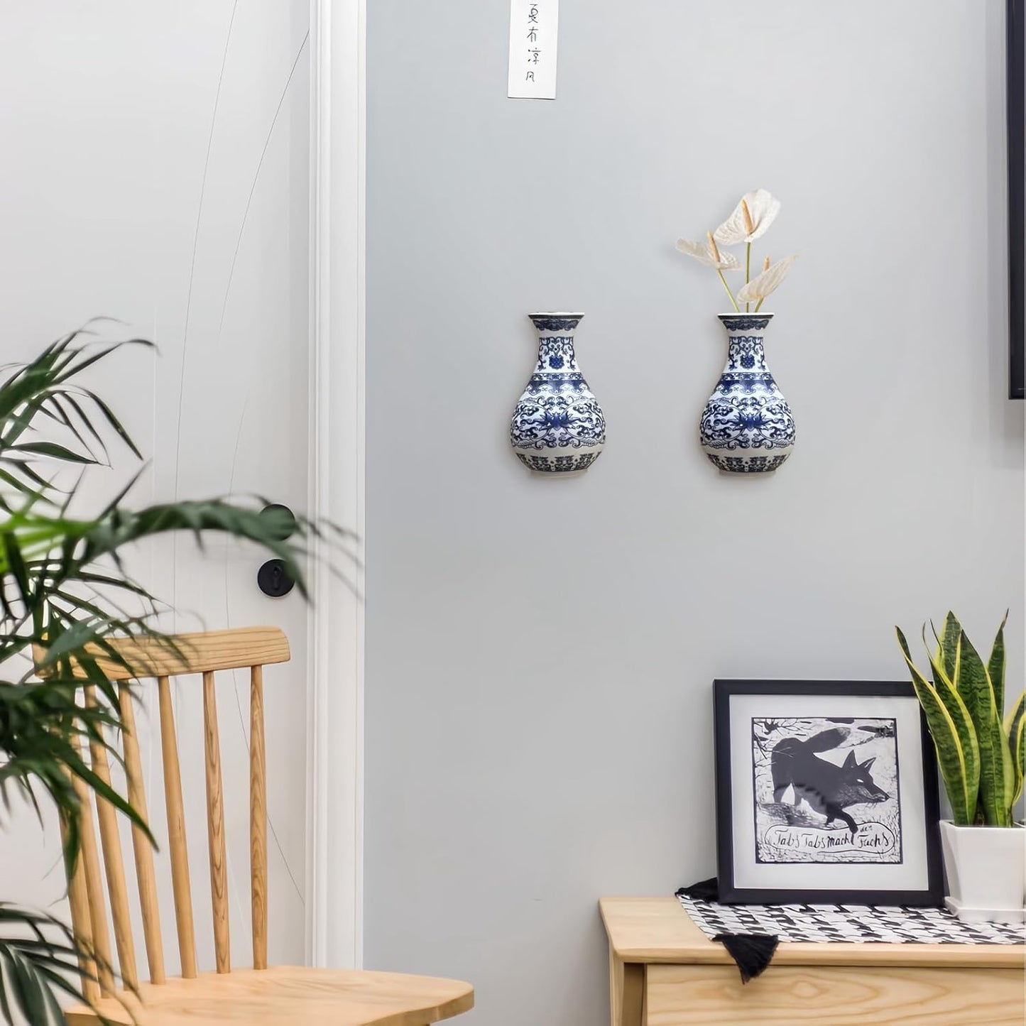 Set of Two Blue and White Porcelain Wall Vases for Flowers – Handmade Chinoiserie Ceramic Wall Mounted Flower Vase, Decorative Hanging Vases for Living Room, Bookshelf & Indoor Décor