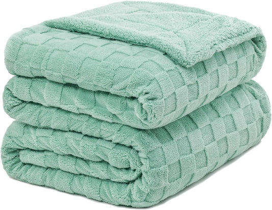 Pawque Super Soft Cozy Throw Blanket Queen Size for Couch Bed, Fluffy Sherpa Fleece Reversible Thick Warm Fuzzy Blanket for All-Season, 3D Checkered Jacquard Decorative Blankets, Sage Green, 90"x90"