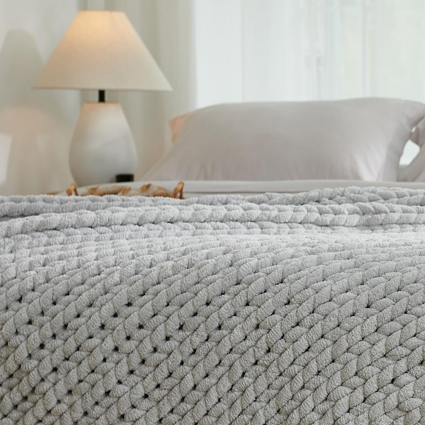 Esterra Chunky Knit Throw Blanket Newly Upgraded Heavy Tighter Version, Handmade Chenille Throw Super Soft, Thick Yarn Cable Knit Crochet Throw Blanket for Couch Bed Sofa (50"x60" Light Grey)