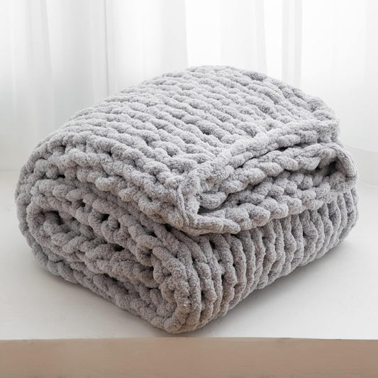 WESHIONGOO Chunky Knit Blanket Throw 50"×60" Knitted Throw Blankets for Couch Bed Fluffy Soft Blanket with Jumbo Chenille Yarn Thick 100% Handmade (Lingt Grey)