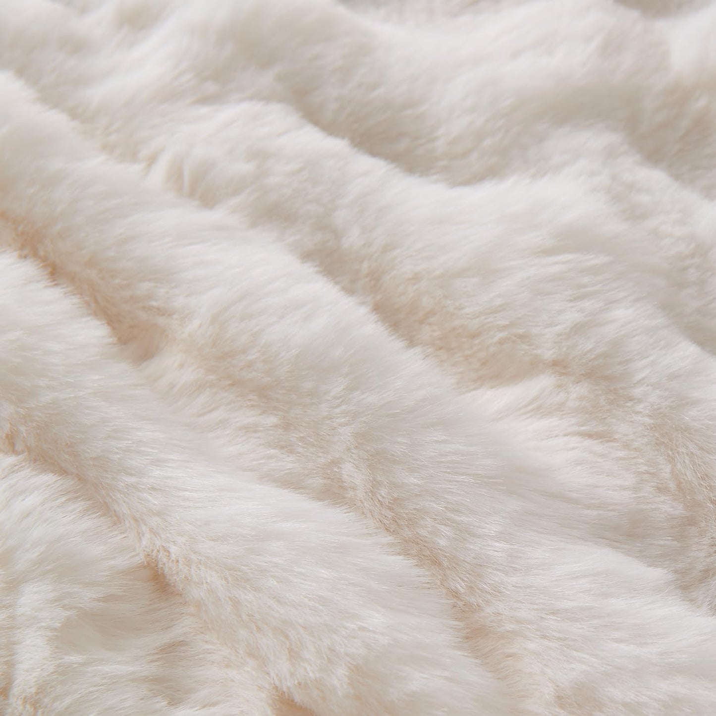 Lotus Karen Queen Size Faux Fur Blanket - Cream White Big Bubble Rabbit Fluff, 90x90 Inches