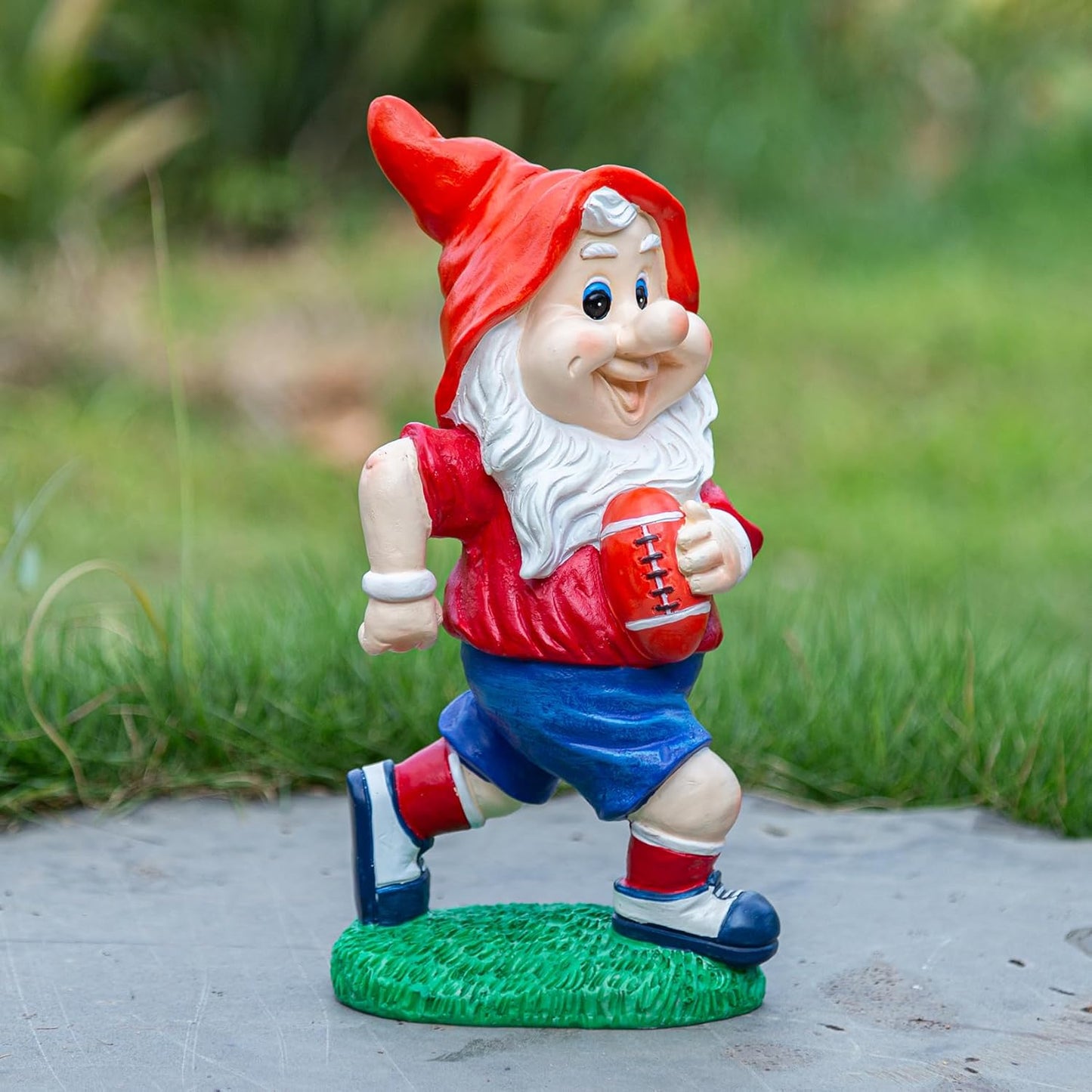 Outdoor Gnome Sculpture Garden Gnome Rugbyl Player Statue, 9.8" Tall Resin Outdoor Decoration, Red and Blue Sports Theme The for Rugby Enthusiasts