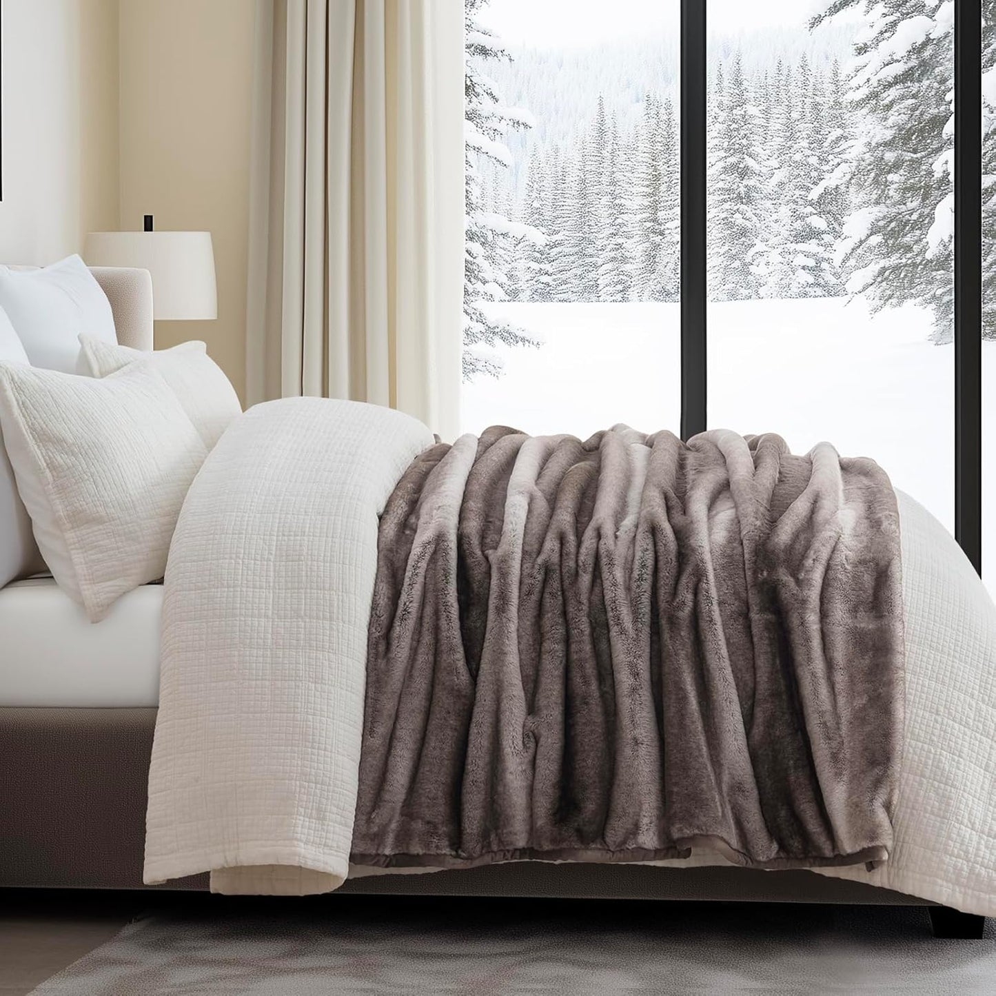 Ultra Soft Luxury Fluffy Mink Faux Fur Throw Blanket, Thick Warm Fall Winter Blankets for Bed, Couch, Cozy Plush Reversible Blanket for Chair, Sofa (Ombré Hazel Brown, 60"x80")