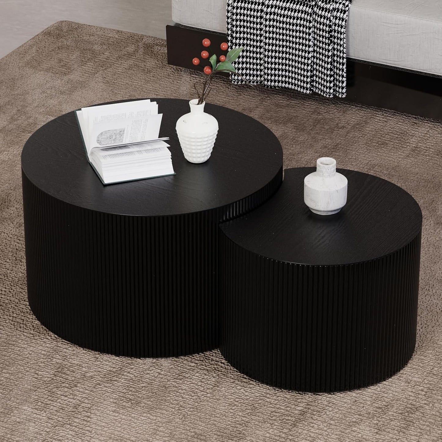Round Nesting Coffee Table Wood Drum Nesting Tables Modern Stacking Coffee Table Set of 2 Fluted Center Table End Table for Living Room Home Office Small Spaces, No Assembling (Black Crescent)