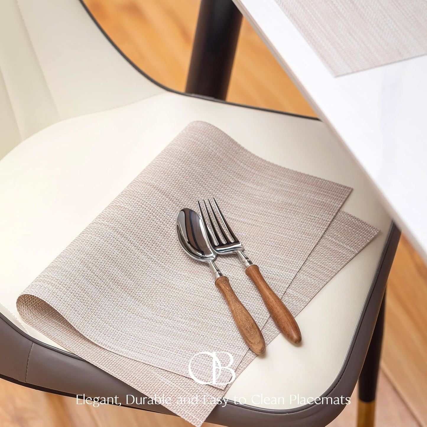 Placemats Set of 6 - Easy Clean Woven Vinyl Placemats for Dining Table, Indoor/Outdoor Place Mats, Washable PVC Table Mats（Beige）