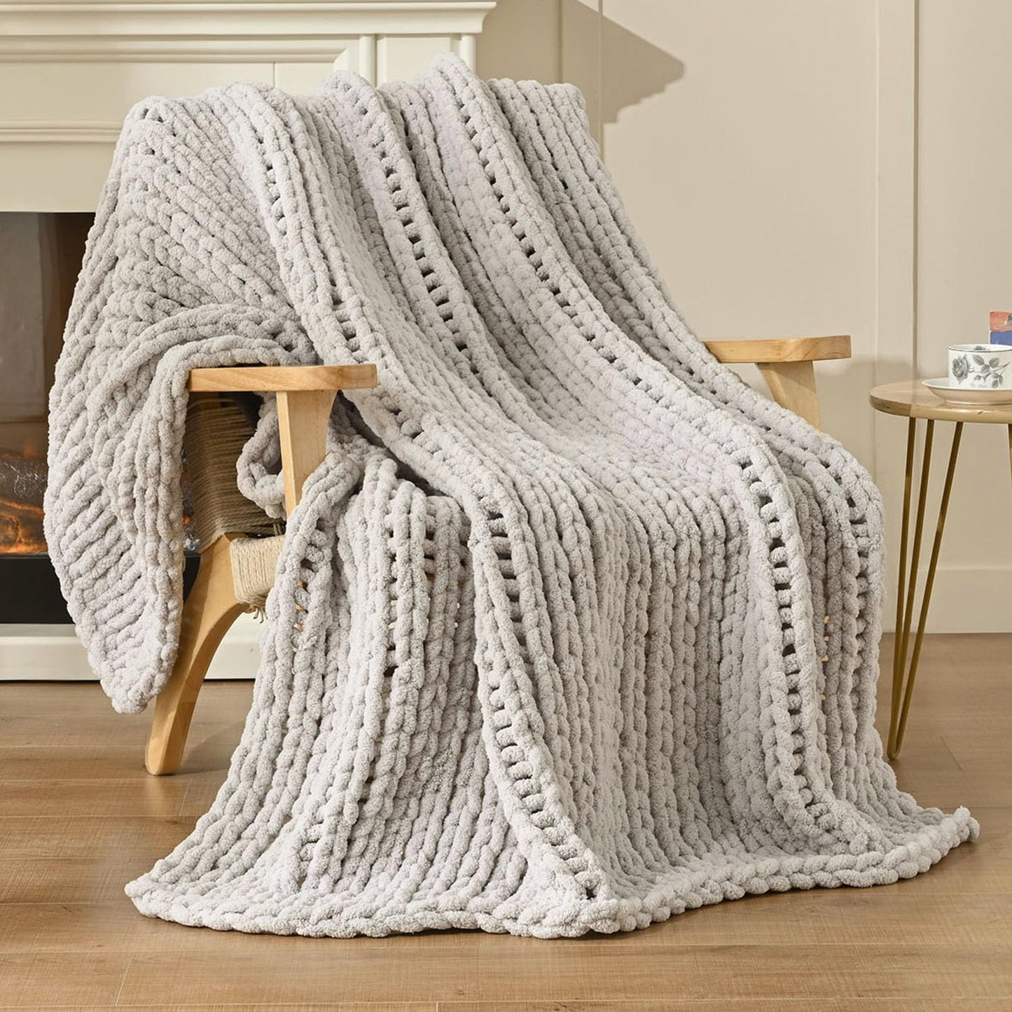 Esterra Chunky Knit Blanket Throw 50"x60", 100% Hand Knitted Chenille Throw Blanket, Cozy Soft Thick Cable Knit Throw Large Rope Knot Crochet Throw Blanket for Sofa Couch Bed, Light Gray