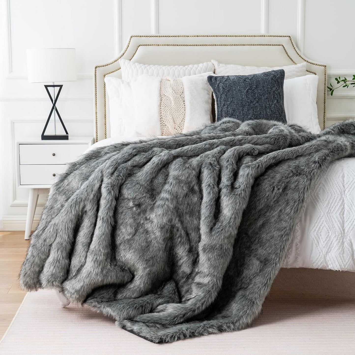 BATTILO HOME Wolf Faux Fur Blanket, Extra Large Fox Fur Throw Blankets for Couch, Bed, Super Soft, Fluffy, Eelegant, Grey with Black Tips Blanket Reversible to Plush Velvet, (Grey, 60"x80")