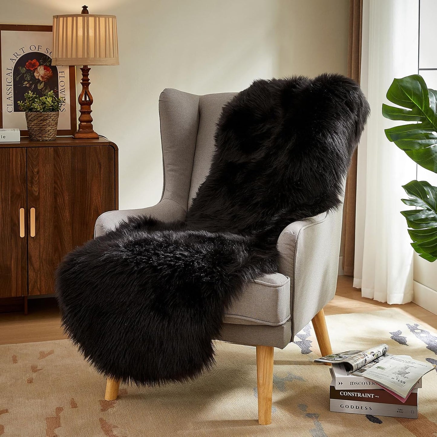 AMTOVO Faux Sheepskin Rug, Black Ultra Soft Fluffy Shag Area Rug, 2 x 6 ft Faux Fur Rug for Bedroom Sofa Throw Cushion Room Decor, Sheepskin