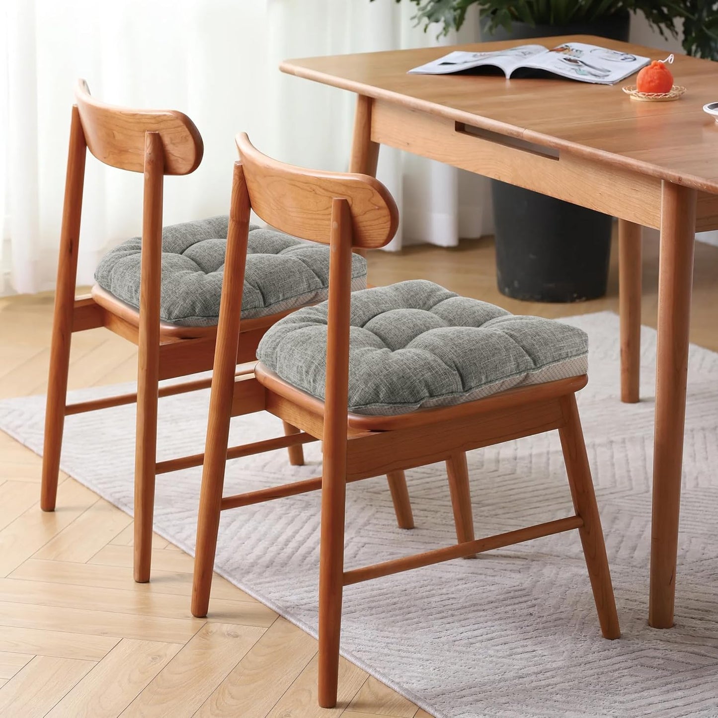 Non Slip Chair Cushions for Dining Chairs Set of 4 Kitchen Chair Cushions 18"x18"x3" Turfted Chair Pads Comfortable and Soft Seat Cushion with Ties, Light Grey