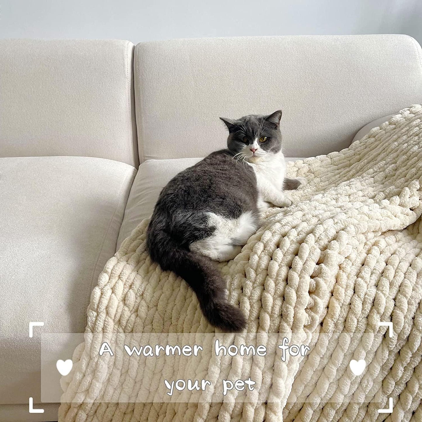 Maetoow Tighter Version Chenille Chunky Knit Blanket Throw （50×60 Inch）, Handmade Warm & Cozy Blanket Couch, Bed, Home Decor, Soft Fleece Banket, Boho Thick Blankets and Giant Yarn Throws，Beige