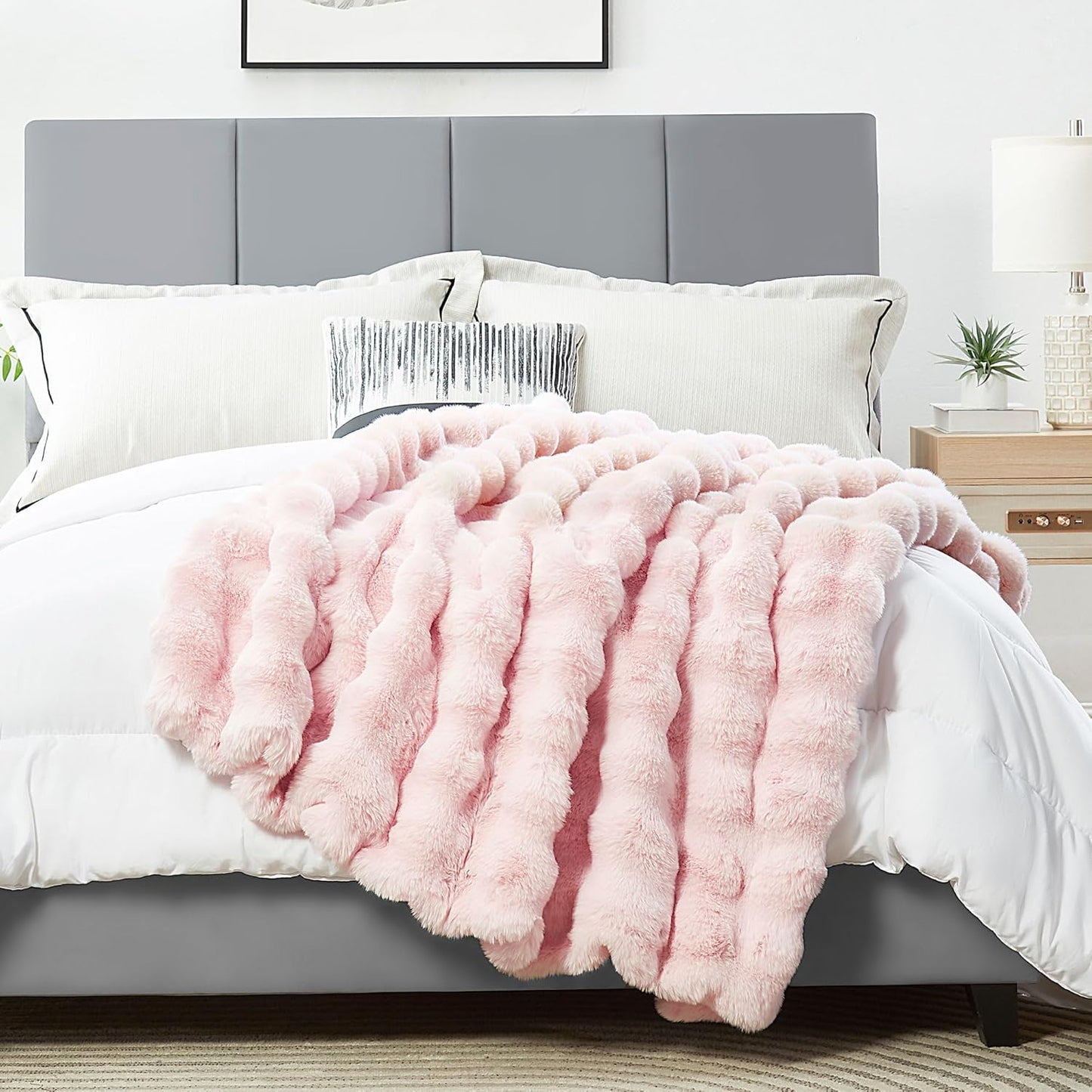 DREAMNINE Large Soft Thick Fuzzy Bubble Faux Rabbit Fur Bed Blanket Full Size 70" x 80",Lovely Big Warm Shaggy Fluffy Blankets for Winter,Solid Luxury Cozy Cute Bumpy Furry Blanket for Women Girl,Pink