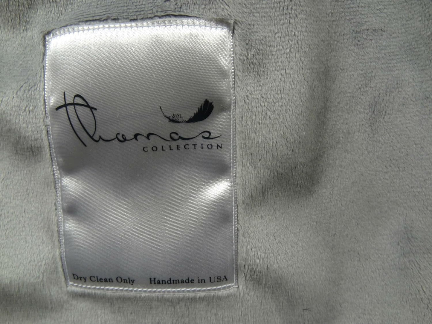 White Fox Faux Fur Throw Blanket & Bedspread - White Gray Fox Fur Throw - Luxury Fox Faux Fur - Soft Faux Fur Blanket, Made in US, 16483