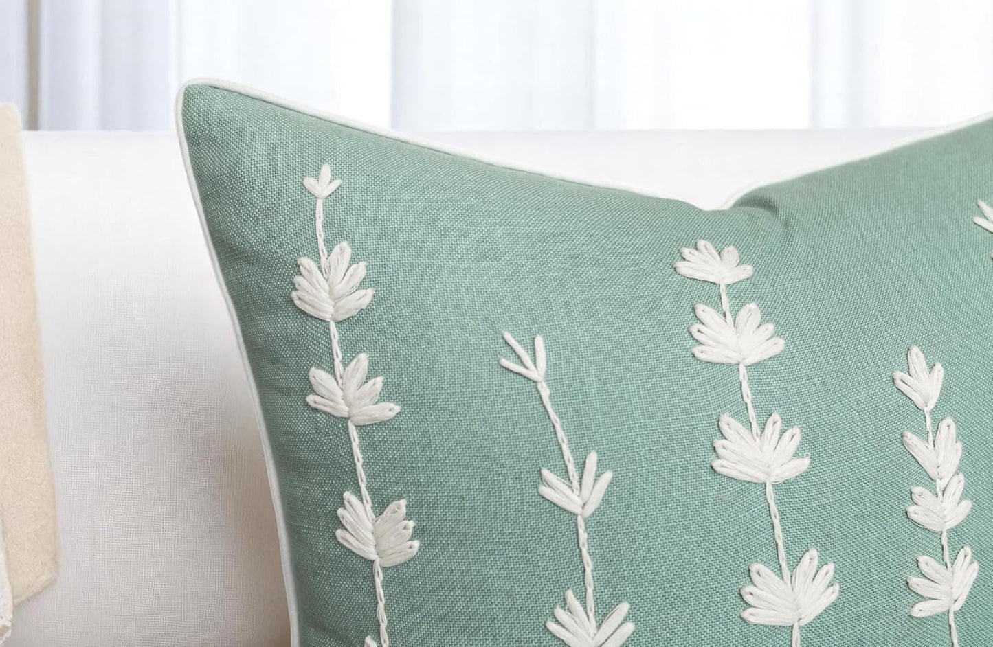 VAGMINE Hand Embroidered Daisy Accent Throw Pillow Cover - 18x18 Inches Square - 100% Cotton Light Teal Decorative Cushion Cover for Couch, Sofa, Bed - Textured Embroidery - Elegant Floral Home Décor