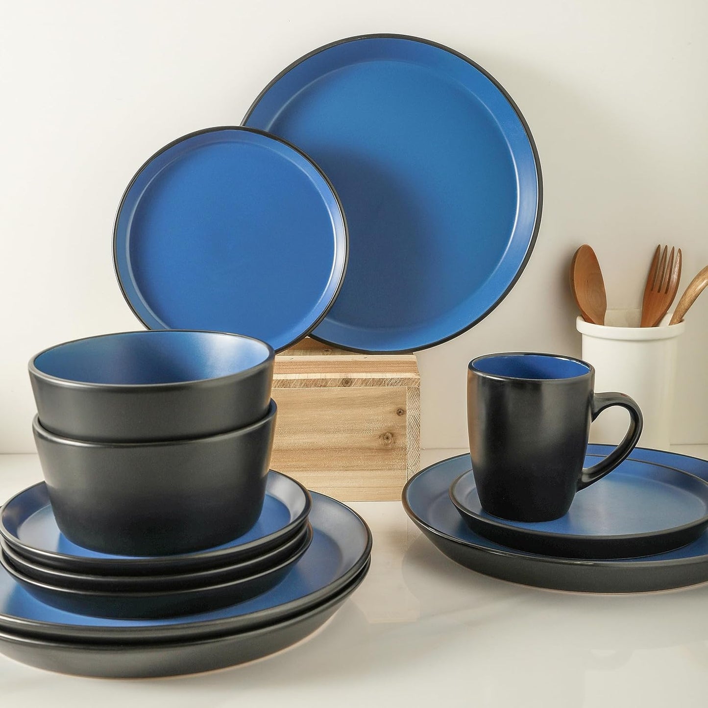 Stone Lain Albie Stoneware 16-Piece Modern Dinnerware Set, Kitchen Plates and Bowls Sets, Dish Set for 4, Blue and Black