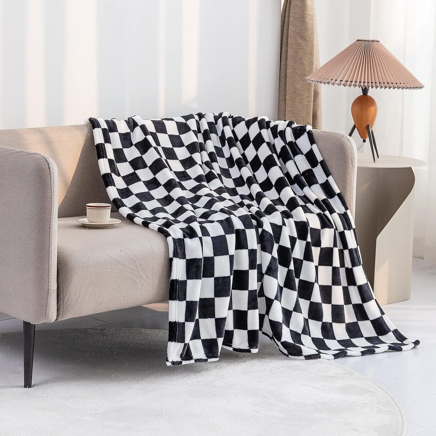 LOMAO Throw Blankets Flannel Blanket with Checkerboard Grid Pattern Soft Throw Blanket for Couch, Bed, Sofa Luxurious Warm and Cozy for All Seasons (Black, 40"x50")