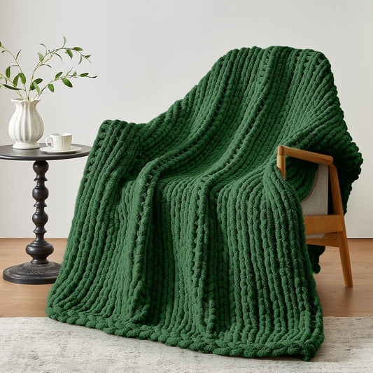 Chunky Knit Throw Blanket, 60''*80'' Knitted Throw Chenille Yarn for Bed Couch, Handmade Grass Green Crochet Big Thick Blanket, Machine Washable Cute Comfy Blanket for Home Decor