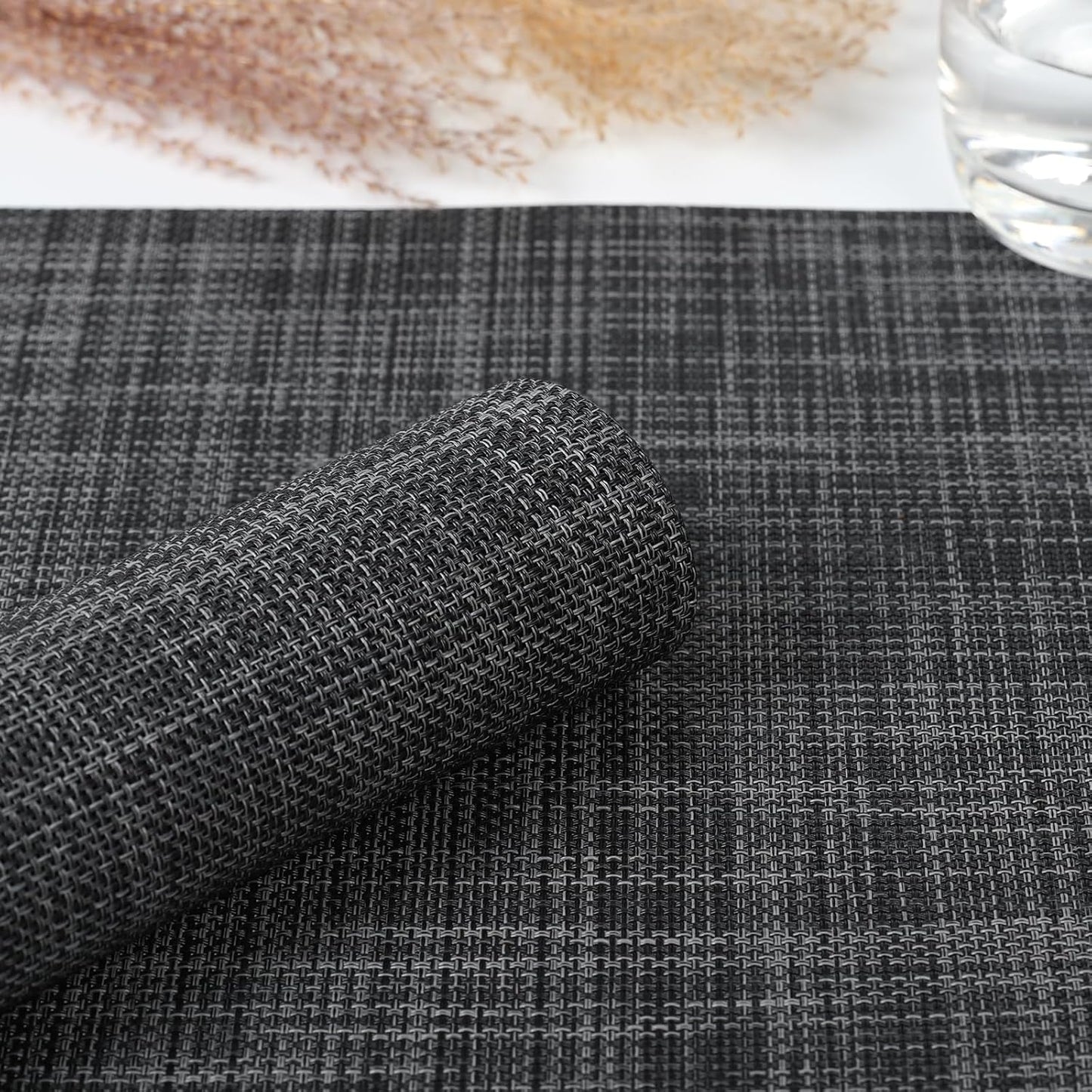 Myir JUN Placemats Set of 4, Vinyl Woven Placemats Place Mats Indoor Set of 4 Washable Table Mats Non-Slip Place mats for Dining Table (Dark Gray-Black, Set of 4)