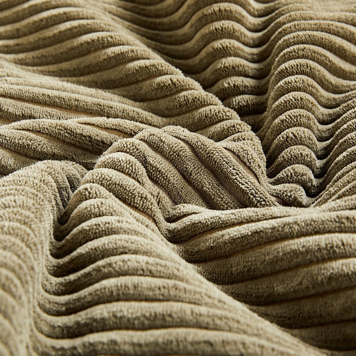 Fancy Homi 2 Packs Olive Green Decorative Throw Pillow Covers 18x18 Inch for Living Room Couch Bed Sofa, Rustic Farmhouse Boho Home Decor, Soft Corss Corduroy Patchwork Textured Cushion Case 45x45 cm