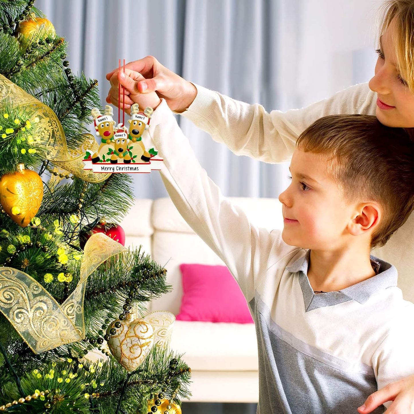 2025 Personalized Christmas Ornaments Family of 2/3/4/5/6/7/8,Custom Deer Christmas Ornaments Deorations with Names,Customized Xmas Ornament Tree Deorations,Personalized Xmas Ornament Gifts