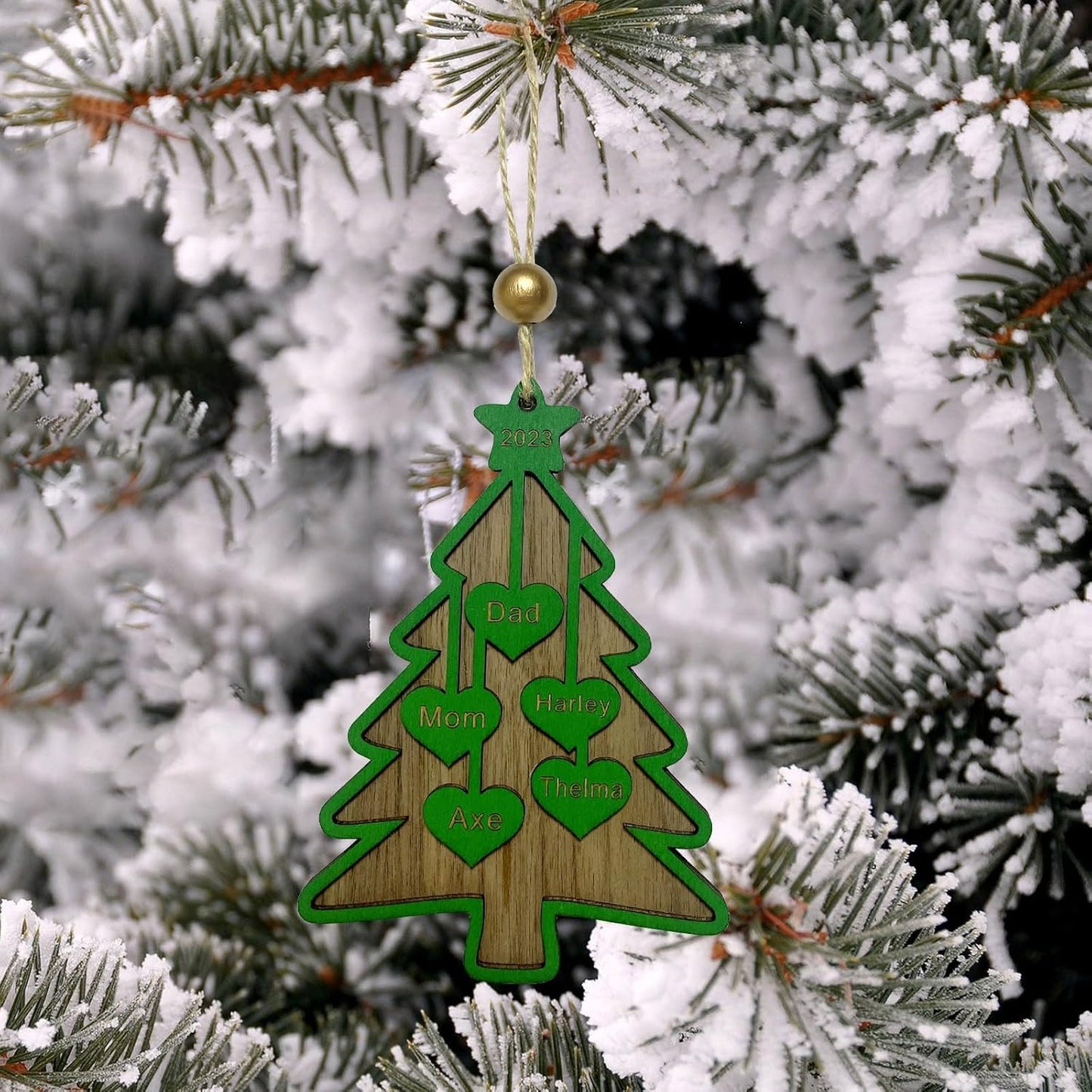 2025 Personalized Christmas Ornaments Family of 2/3/4/5/6/7/8,Custom Christmas Tree Ornaments Deorations with Names,Customized Xmas Ornament Tree Deorations,Personalized Wooden Ornament Gifts