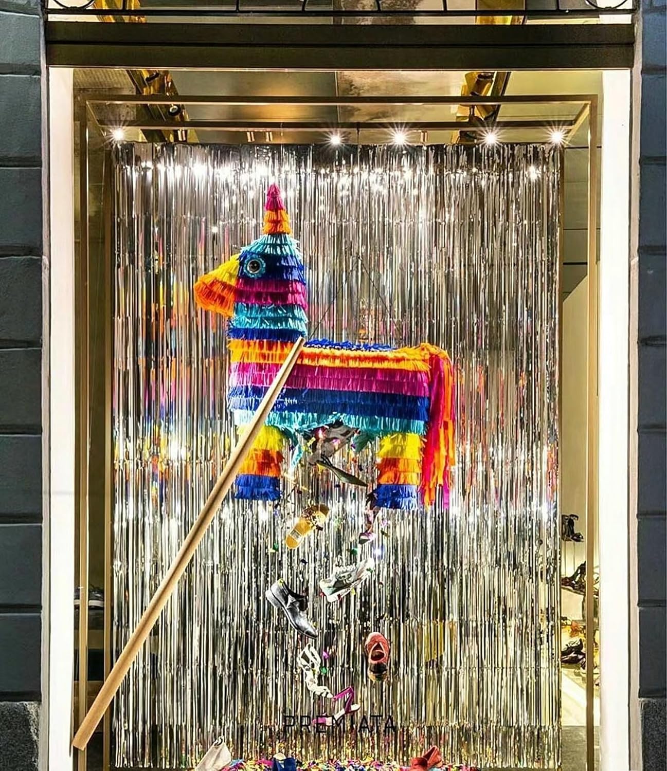 GOER 3.2 ft x 8.2 ft Metallic Tinsel Foil Fringe Curtains Party Photo Backdrop Party Streamers for Birthday,Graduation,New Year Eve Decorations Wedding Decor (Silver,5 pcs)