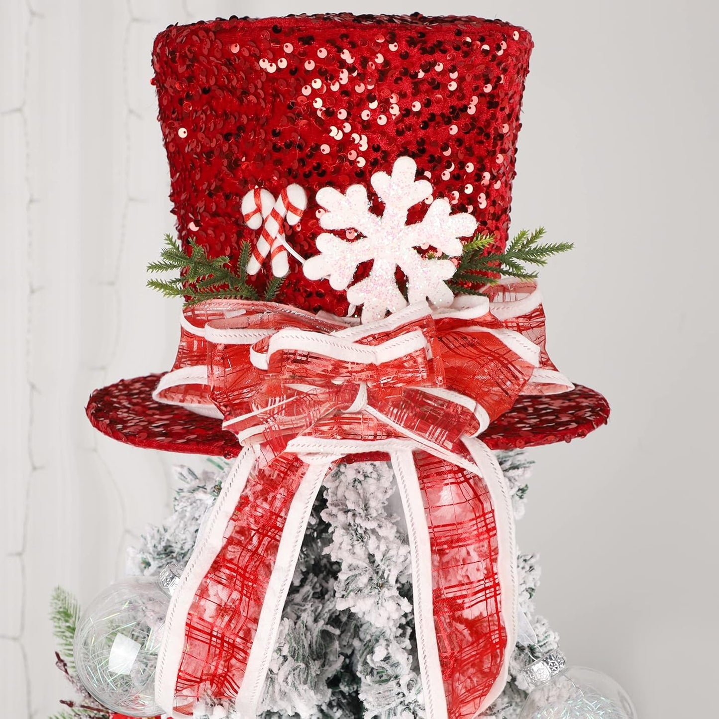 Prsildan Christmas Tree Topper Hat, Large Red Sequins Top Hat with Bow Ribbon and Snowflake, Christmas Decorations for Xmas Tree Snowman, Desktop Ornaments Holiday Home Decor